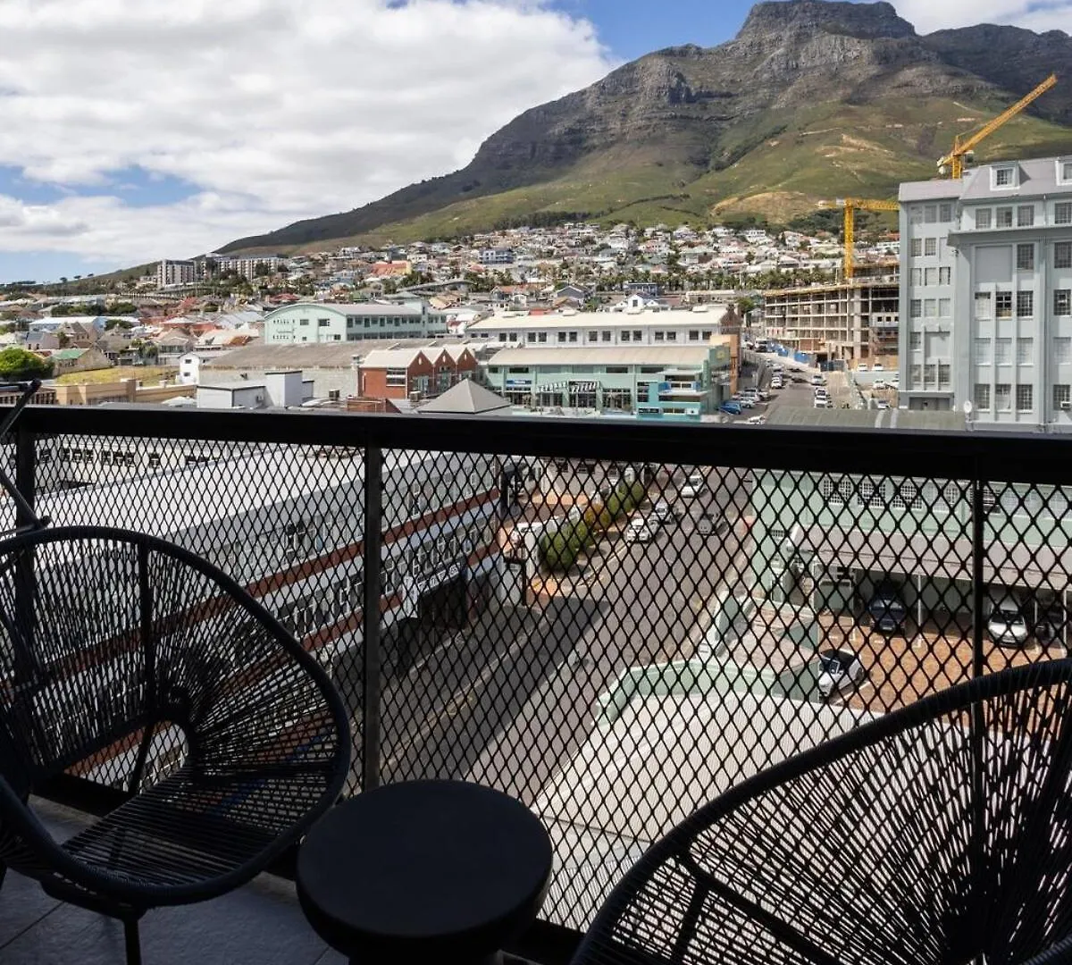 Woodstock Retreat Mountain Views Apartment Cape Town South Africa