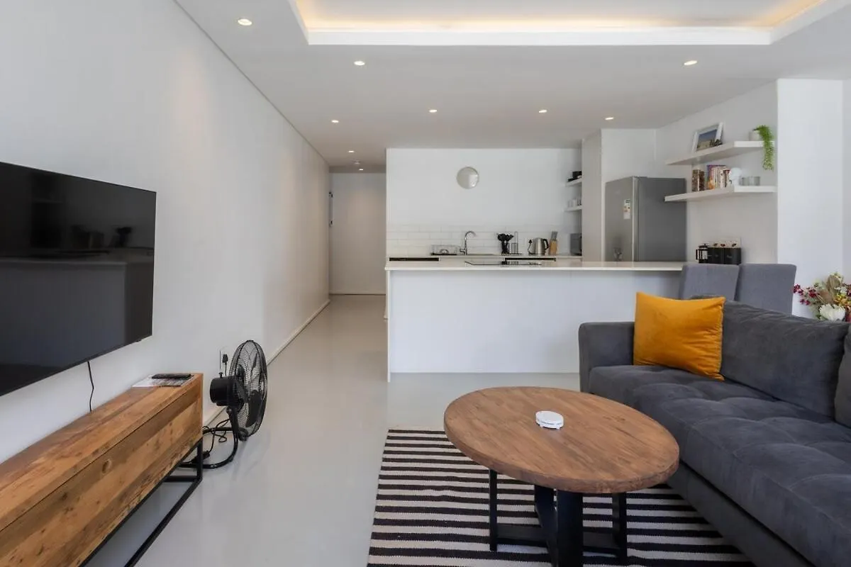 Woodstock Retreat Mountain Views Apartment Cape Town