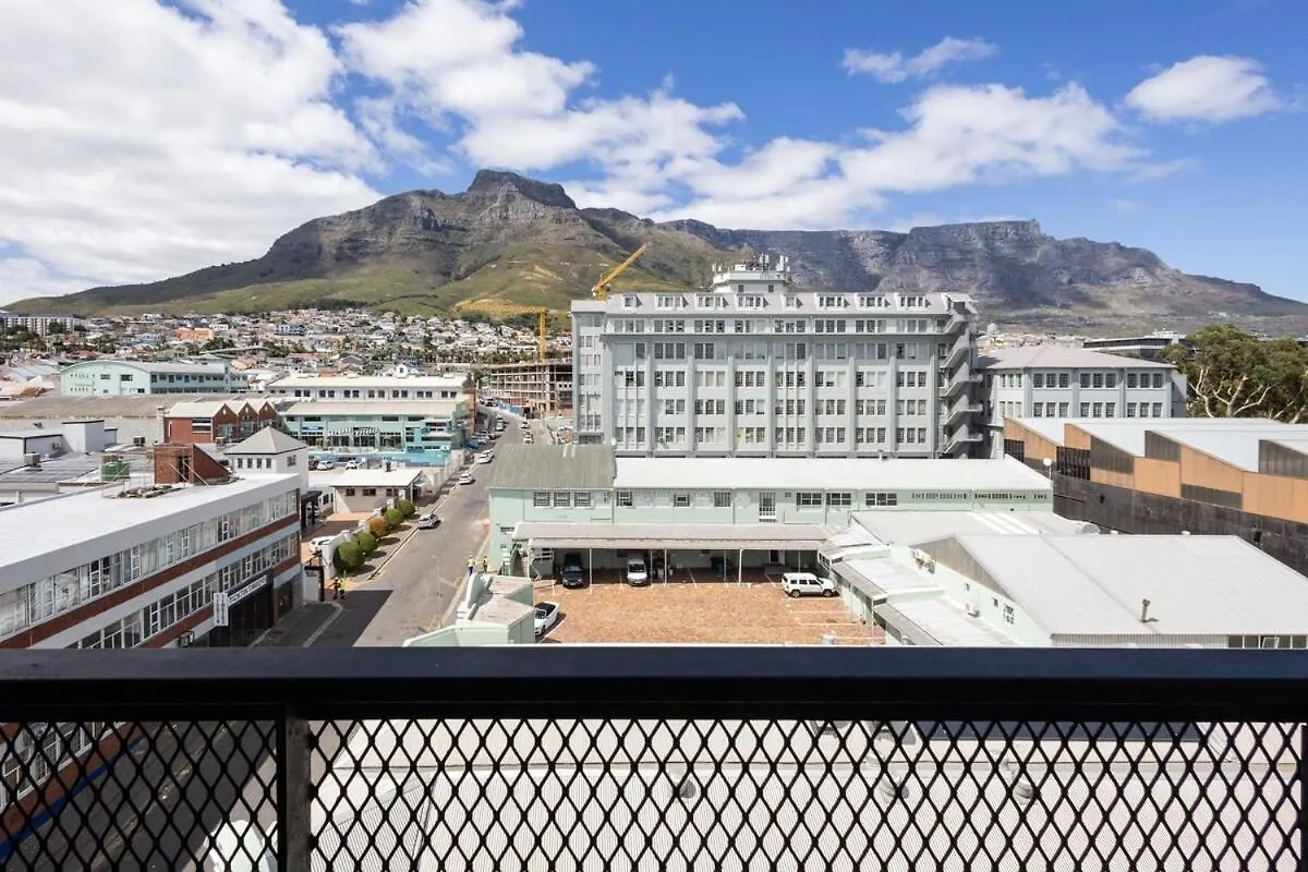 Woodstock Retreat Mountain Views Apartment Cape Town